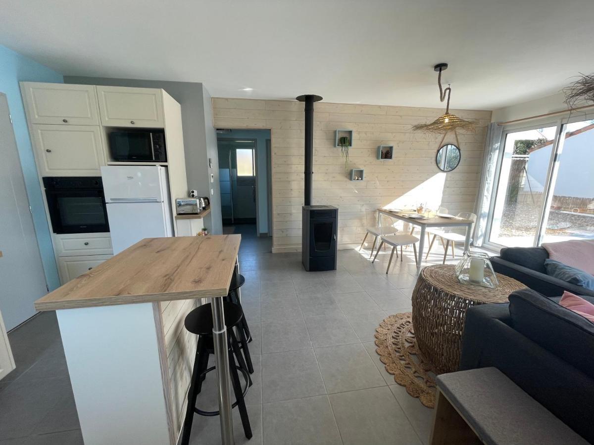 Maison Au Calme Pres Des Plages Poiroux Luaran gambar