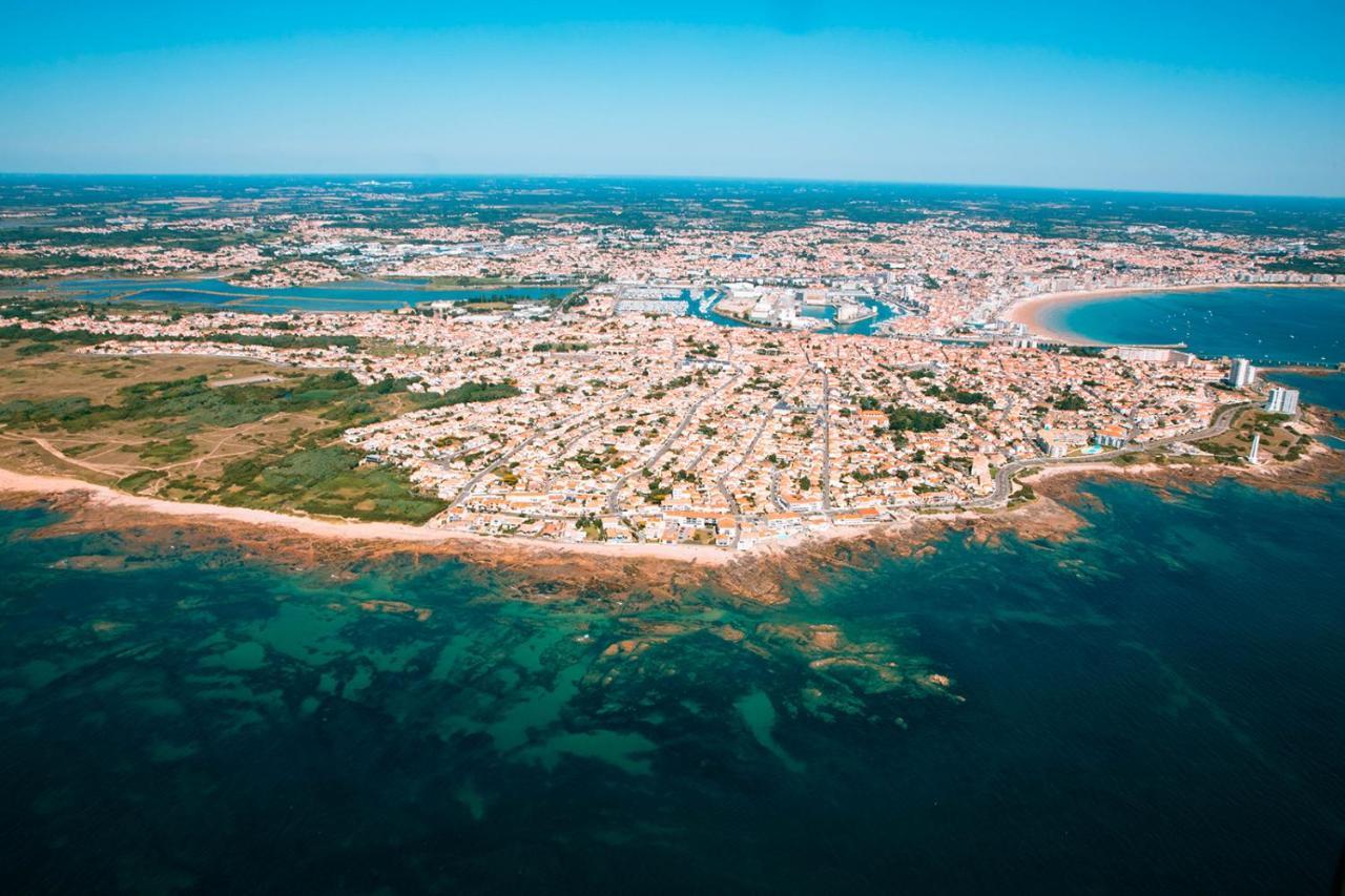 Maison Au Calme Pres Des Plages Poiroux Luaran gambar
